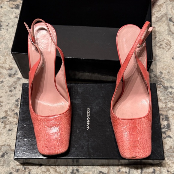 Dolce & Gabbana Shoes - Dolce & Gabbana Pink Textured Slingback Heels